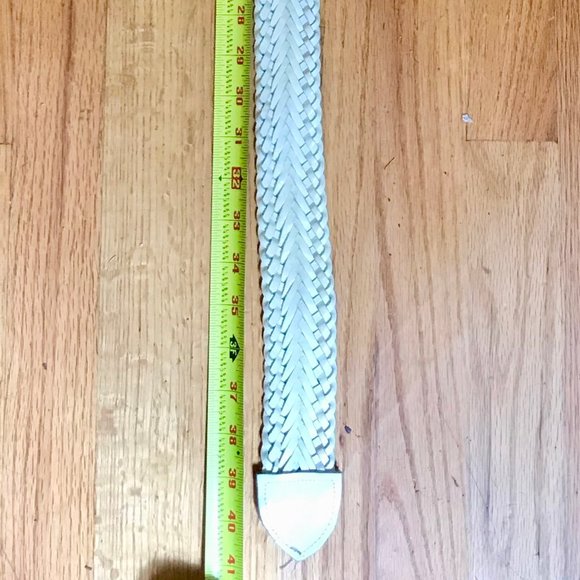 Vintage Woven Belt with Geometric Buckle - Picture 2 of 4